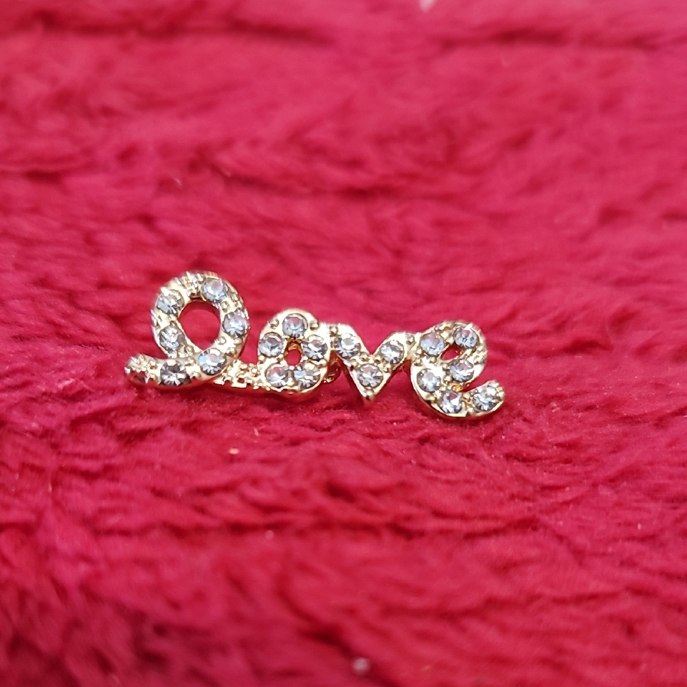 Golden Coloured and Silver Bead, Scrpit "Love" (45)